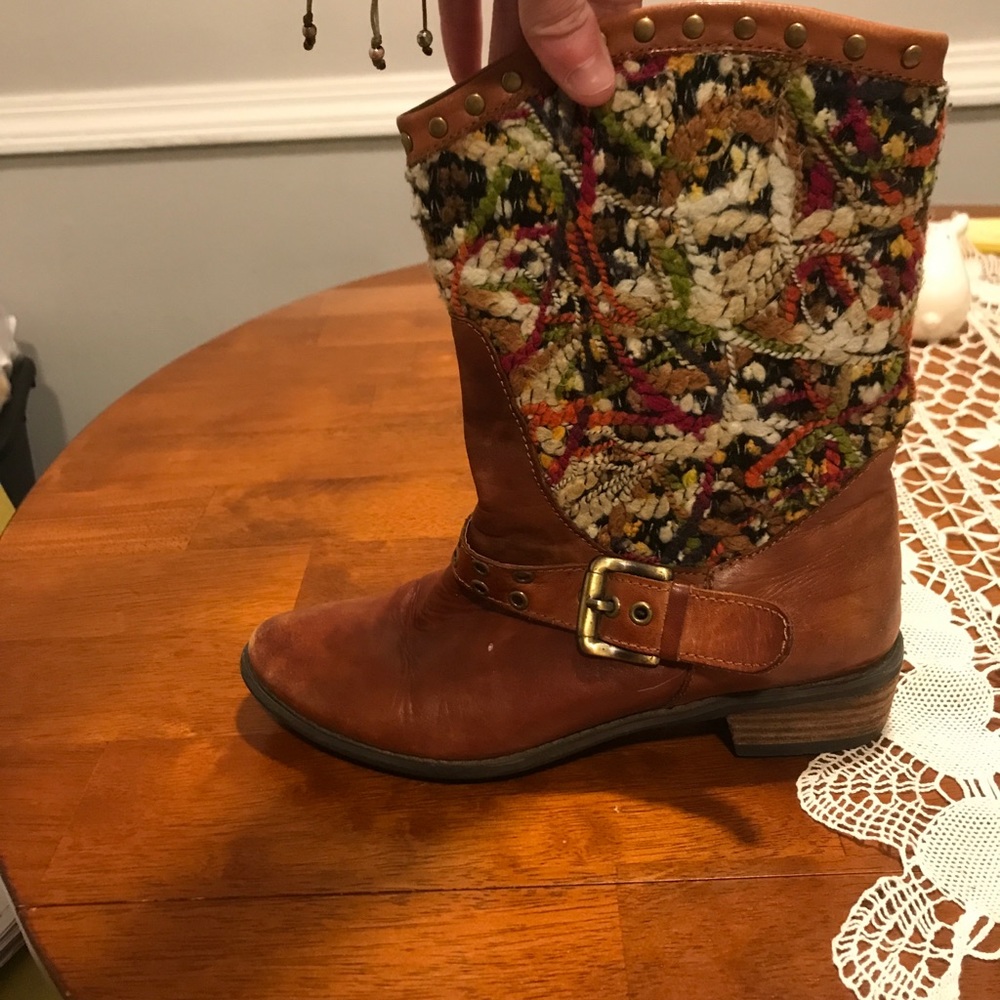 Leather boots